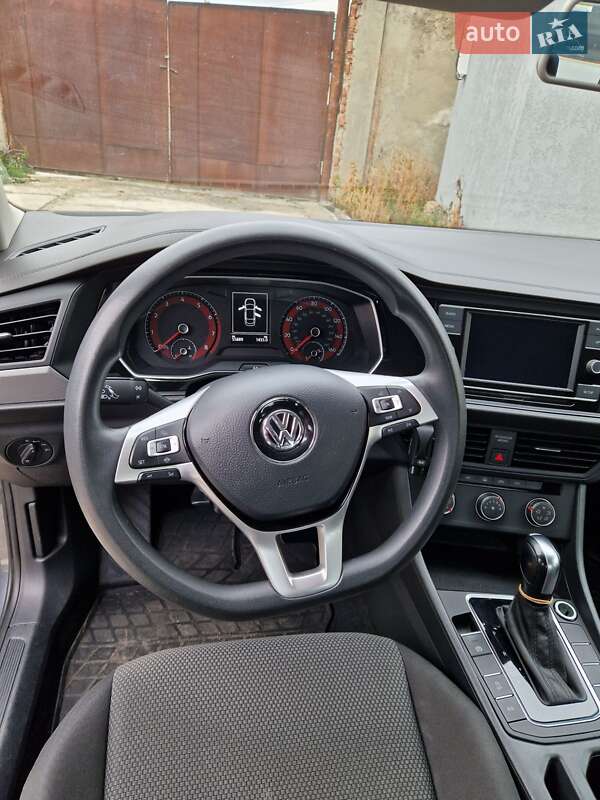 Volkswagen Jetta 2019