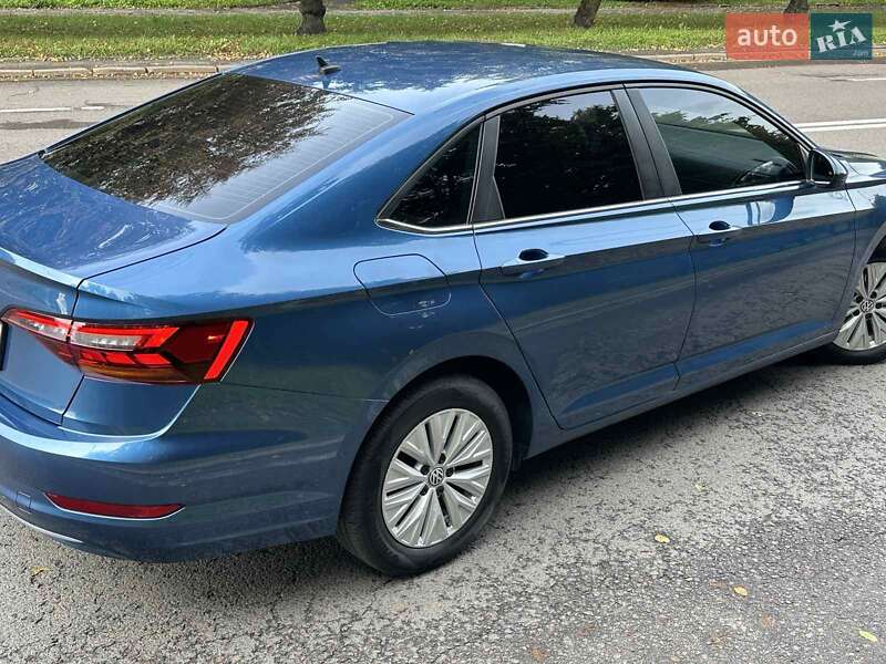Volkswagen Jetta 2019