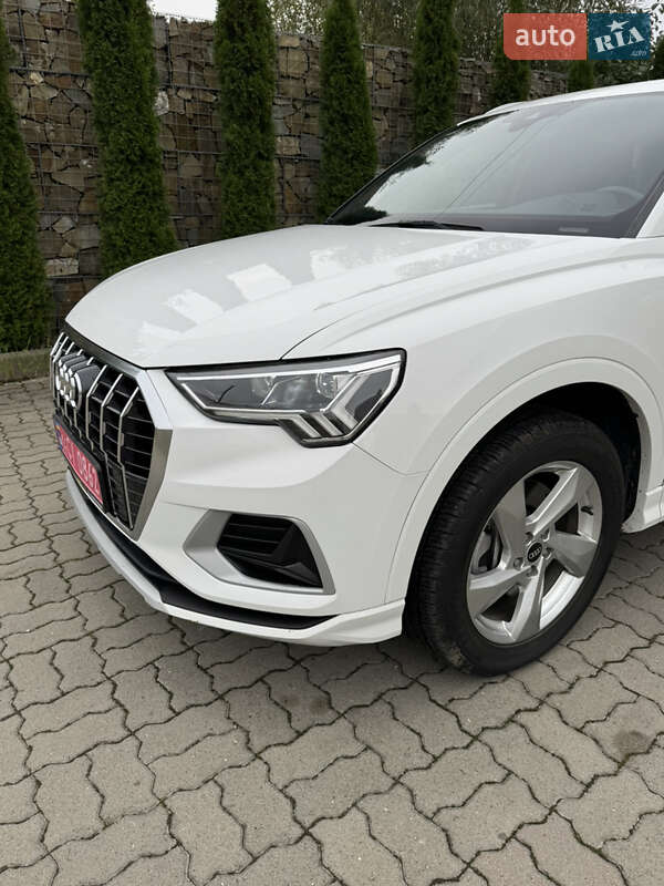Audi Q3 2021