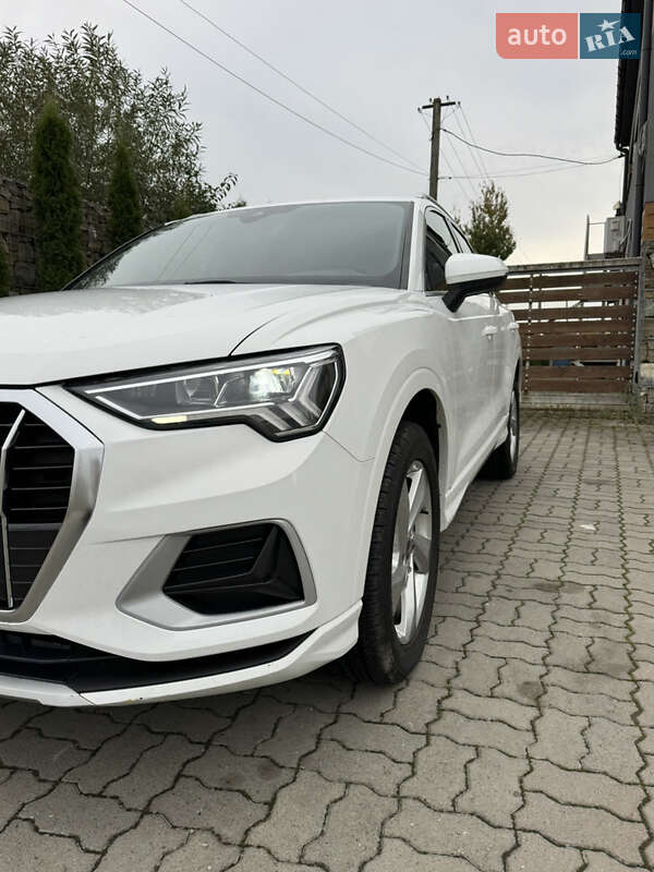 Audi Q3 2021