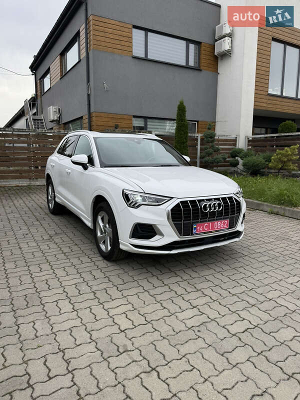 Audi Q3 2021