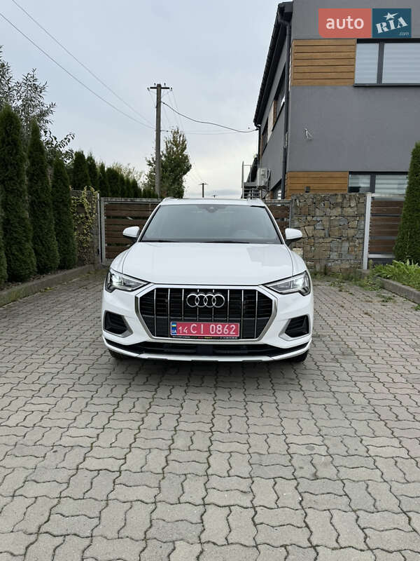 Audi Q3 2021