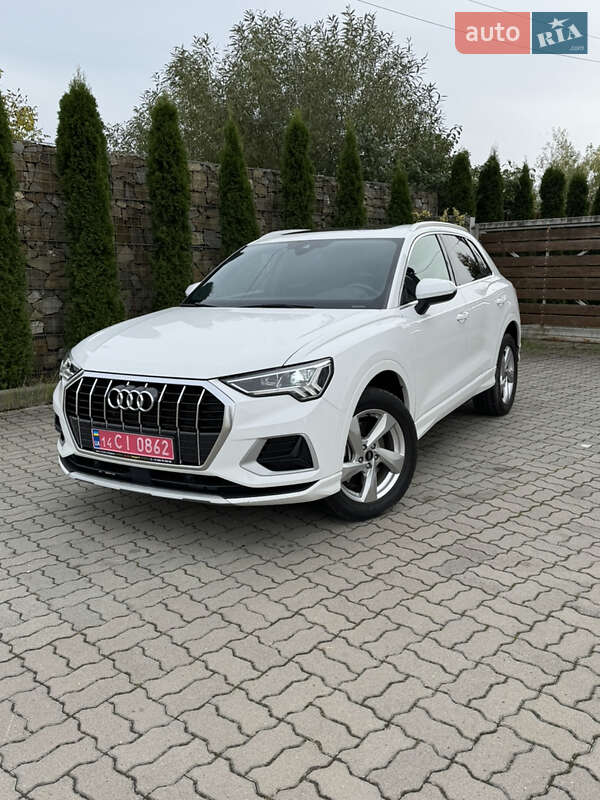 Audi Q3 2021