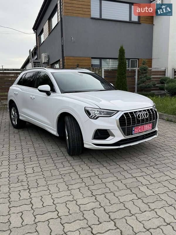 Audi Q3 2021