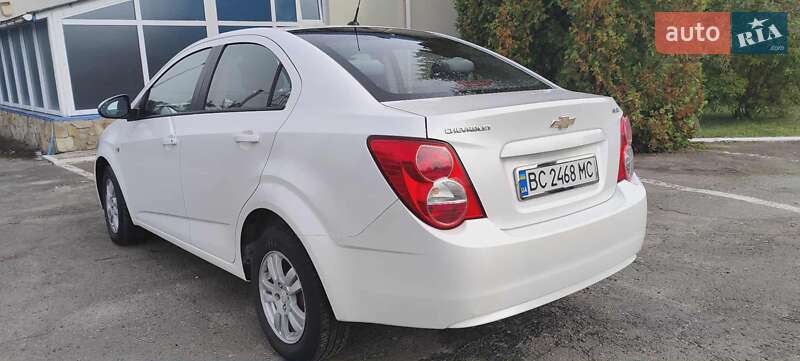 Chevrolet Aveo 2012