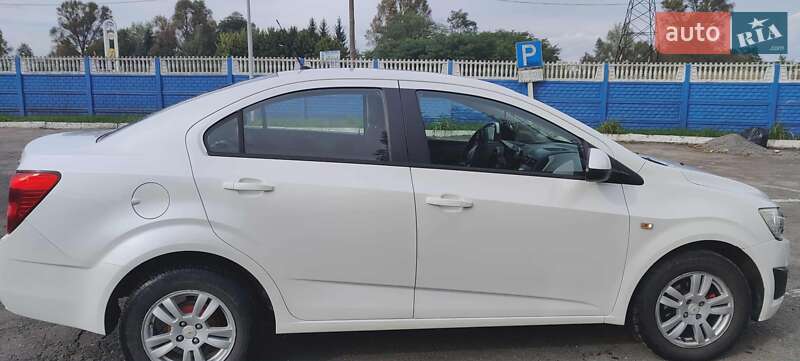 Chevrolet Aveo 2012