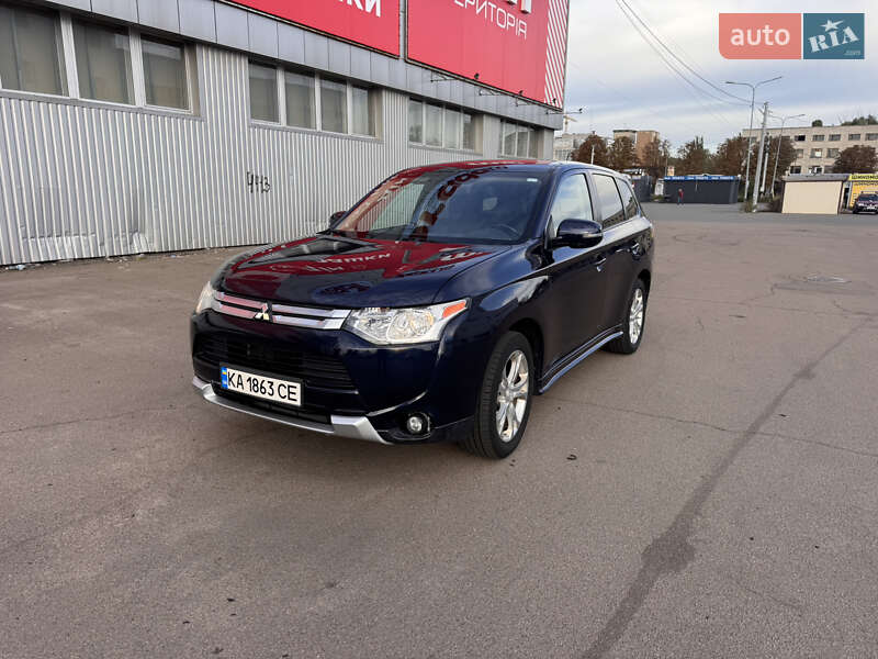 Mitsubishi Outlander 2014