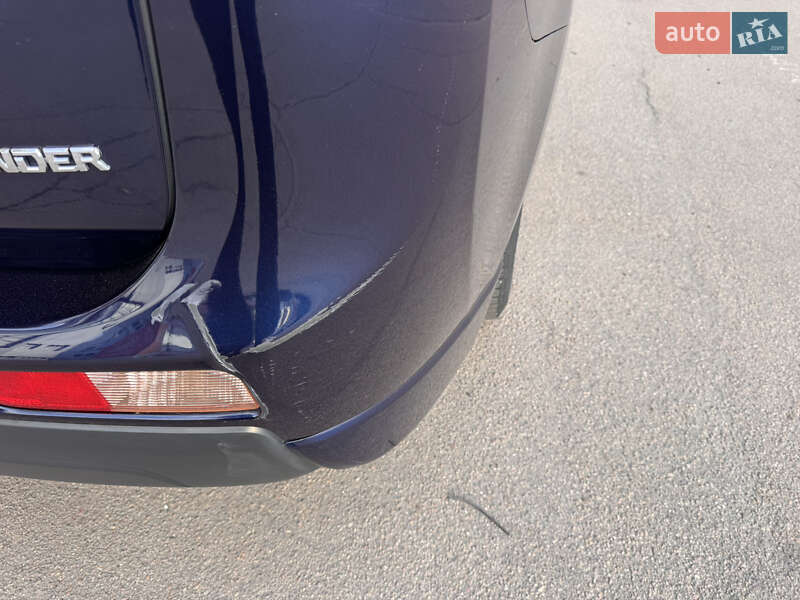 Mitsubishi Outlander 2014