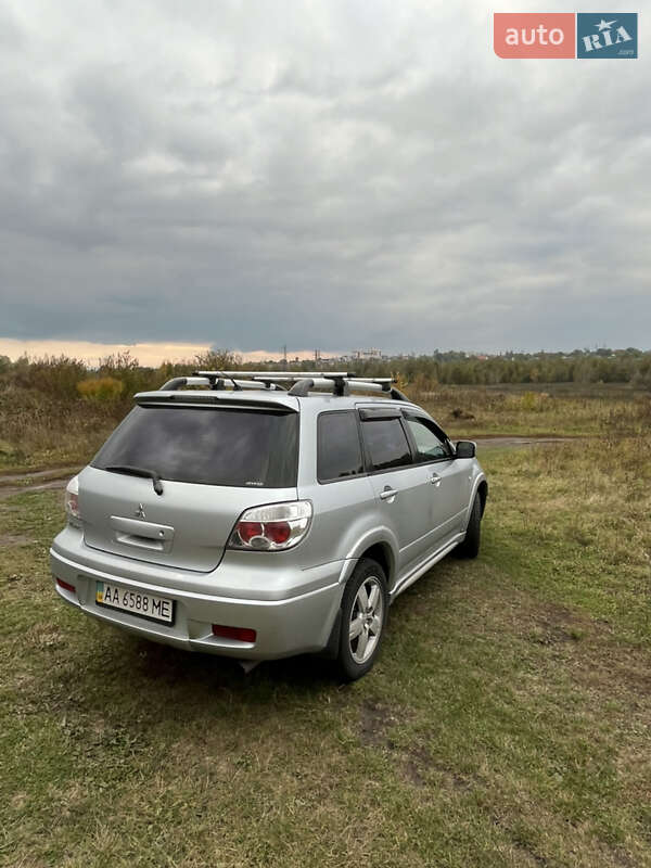 Mitsubishi Outlander 2008