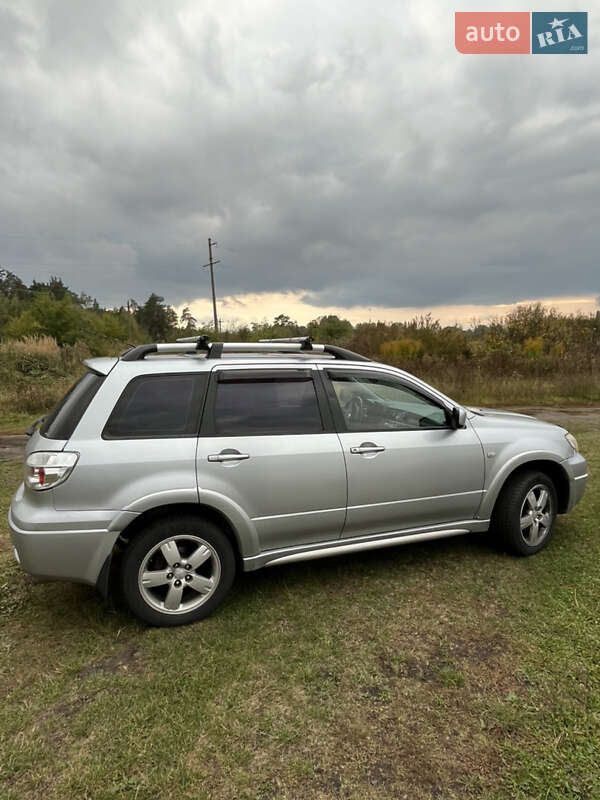 Mitsubishi Outlander 2008
