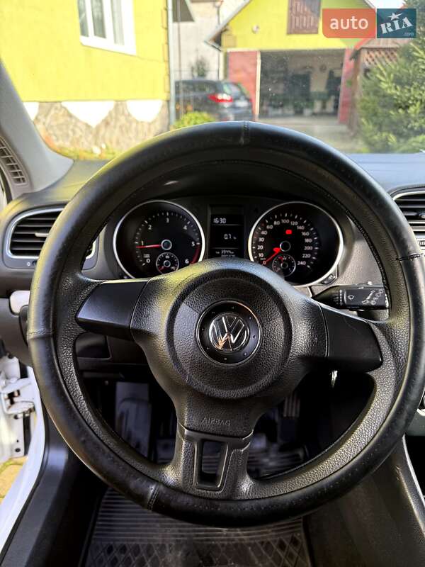 Volkswagen Golf 2011
