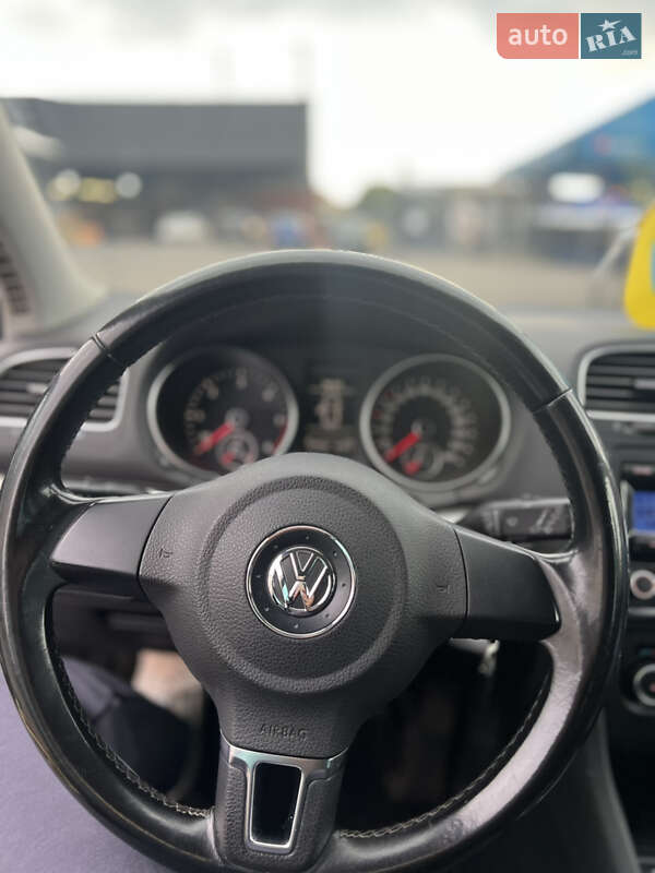 Volkswagen Golf 2010