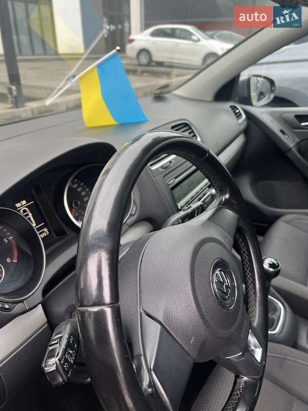 Volkswagen Golf 2010