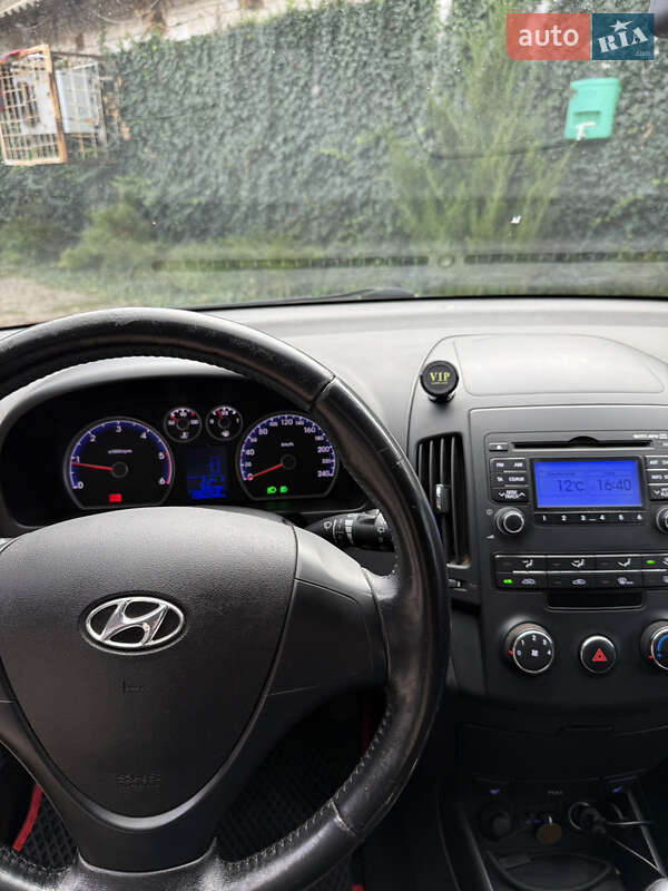 Hyundai i30 2011