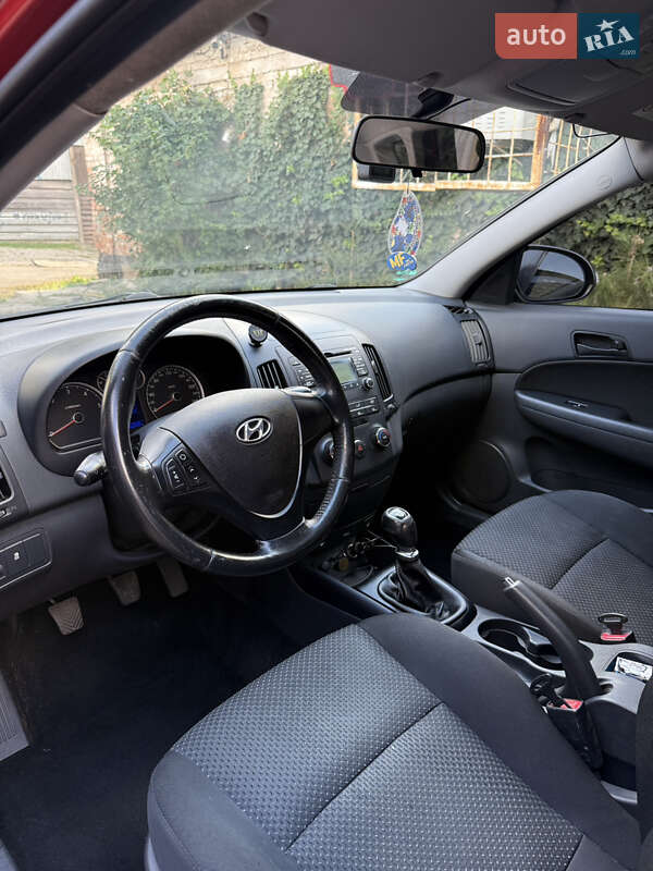 Hyundai i30 2011