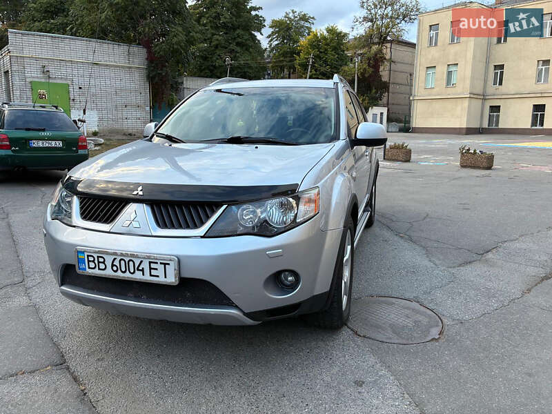 Mitsubishi Outlander 2008