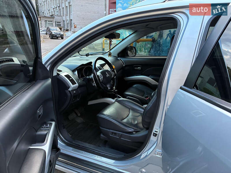 Mitsubishi Outlander 2008