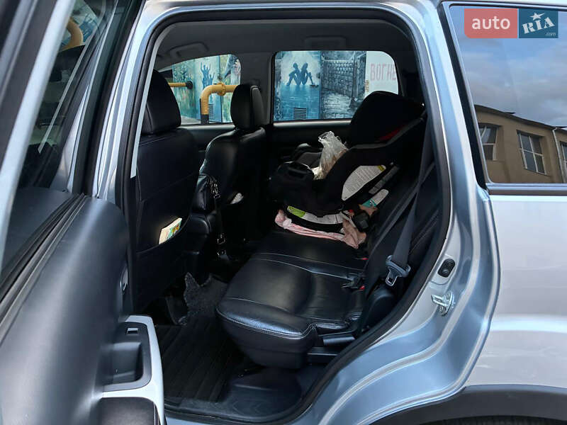 Mitsubishi Outlander 2008