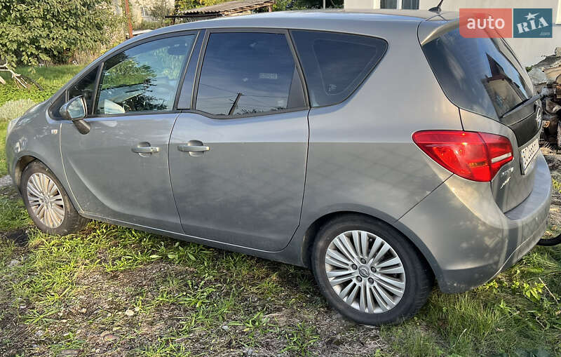 Opel Meriva 2011
