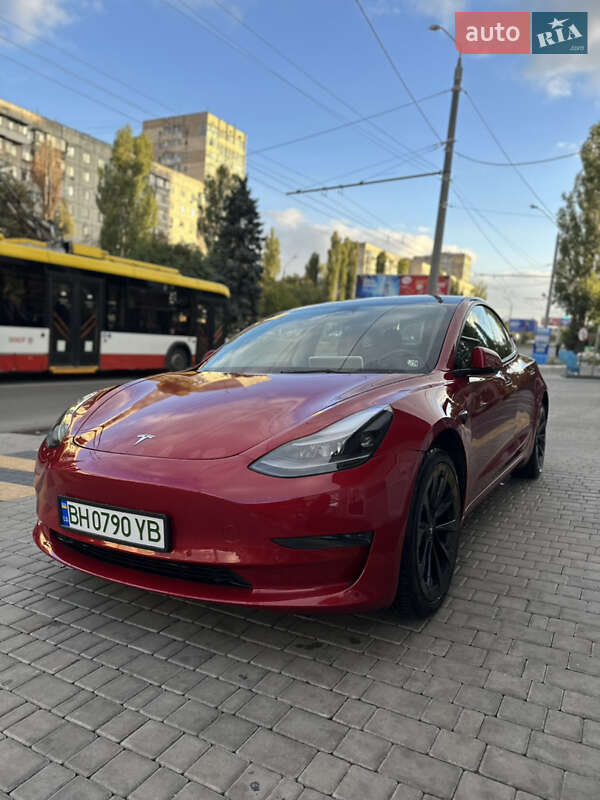 Tesla Model 3 2022