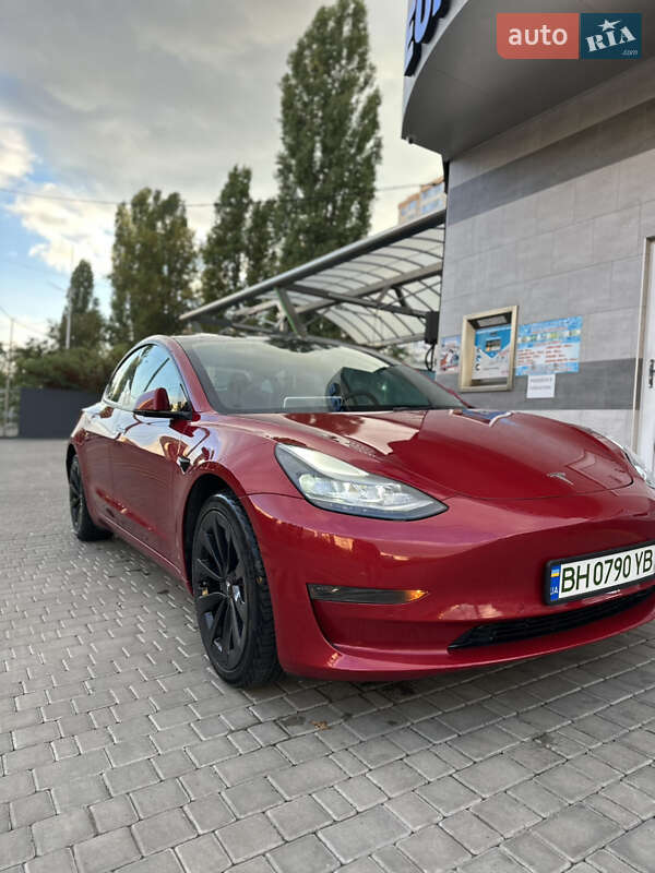 Tesla Model 3 2022