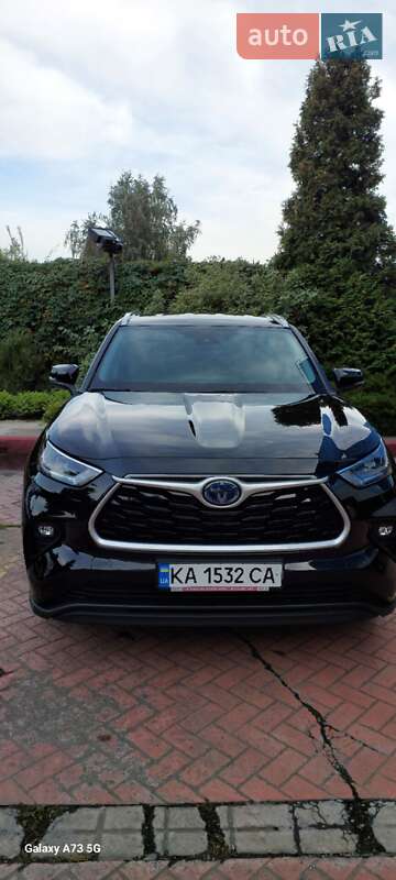 Toyota Highlander 2021