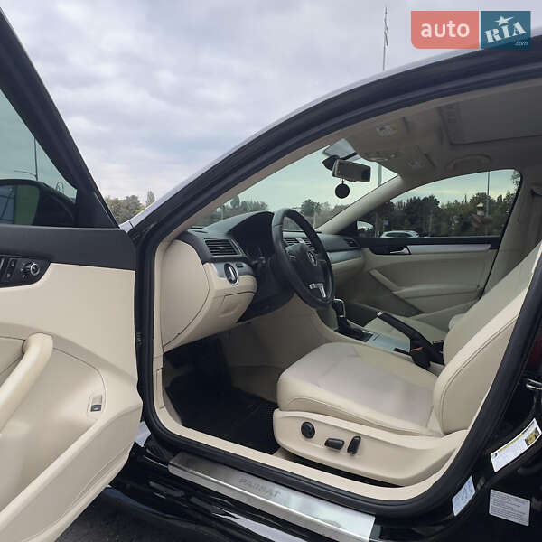 Volkswagen Passat 2011