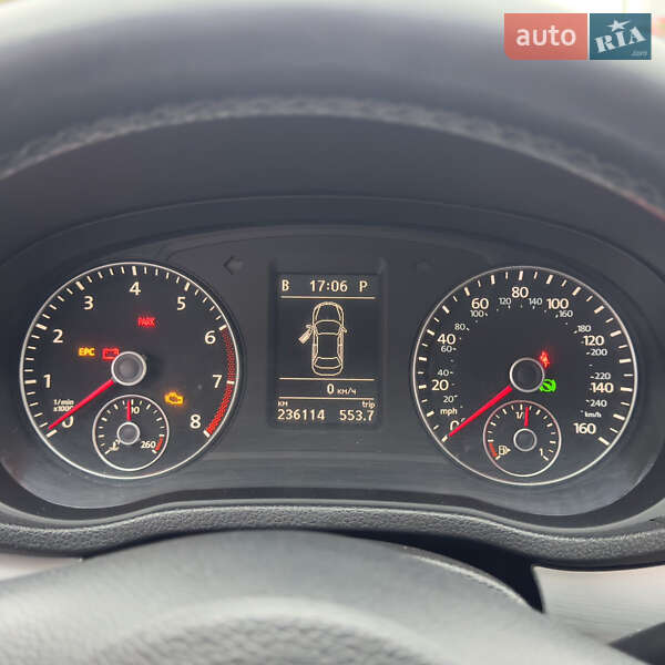 Volkswagen Passat 2011