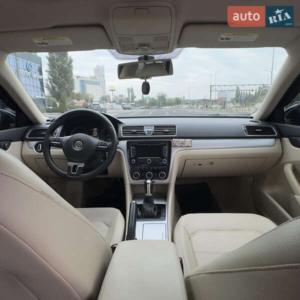 Volkswagen Passat 2011