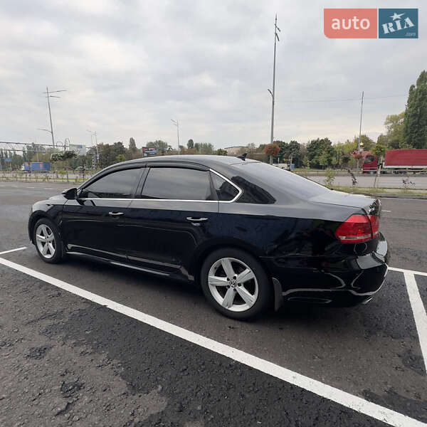 Volkswagen Passat 2011