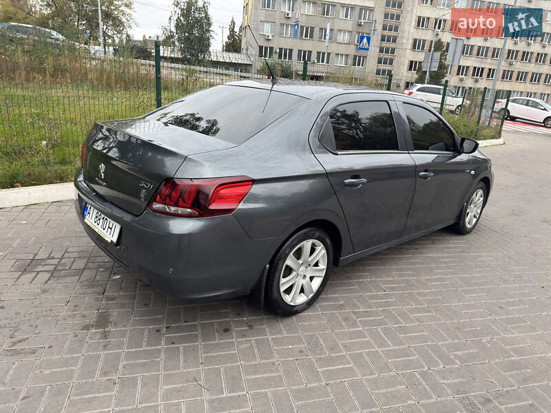 Peugeot 301 2017