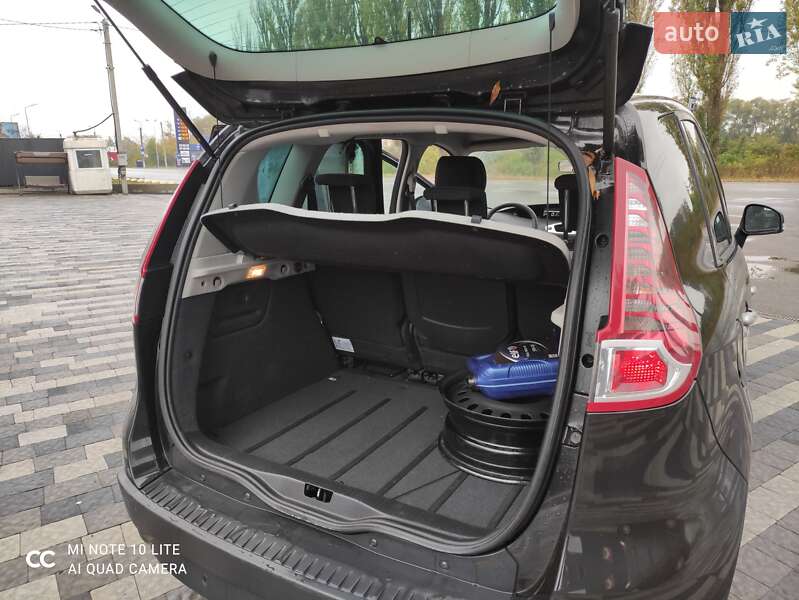 Renault Scenic 2010