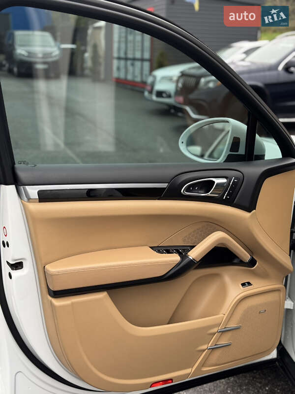 Porsche Cayenne 2015