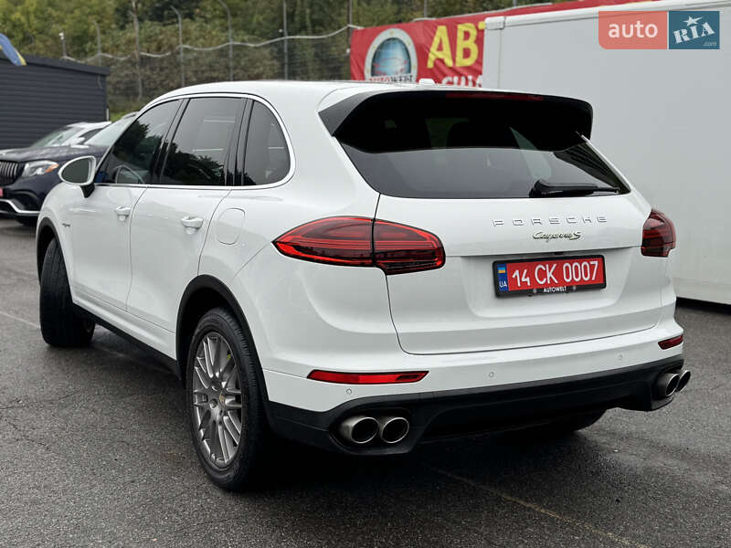 Porsche Cayenne 2015