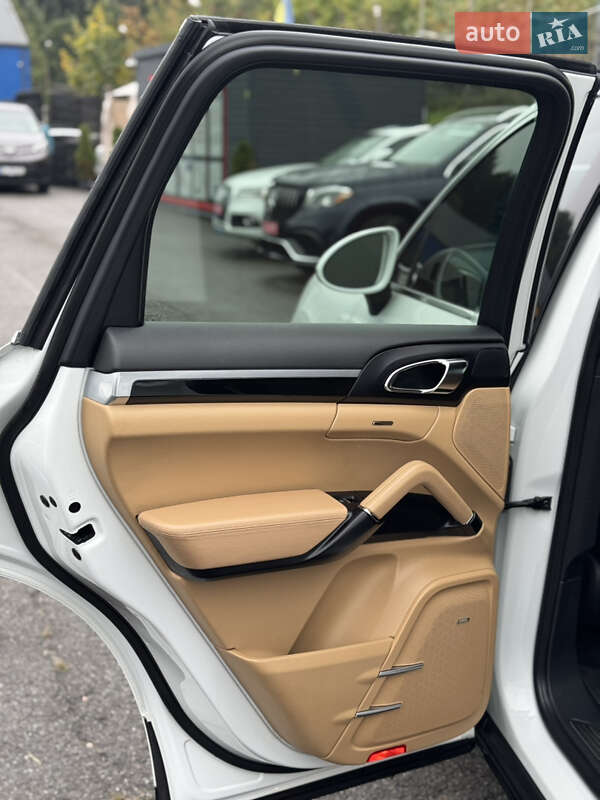 Porsche Cayenne 2015