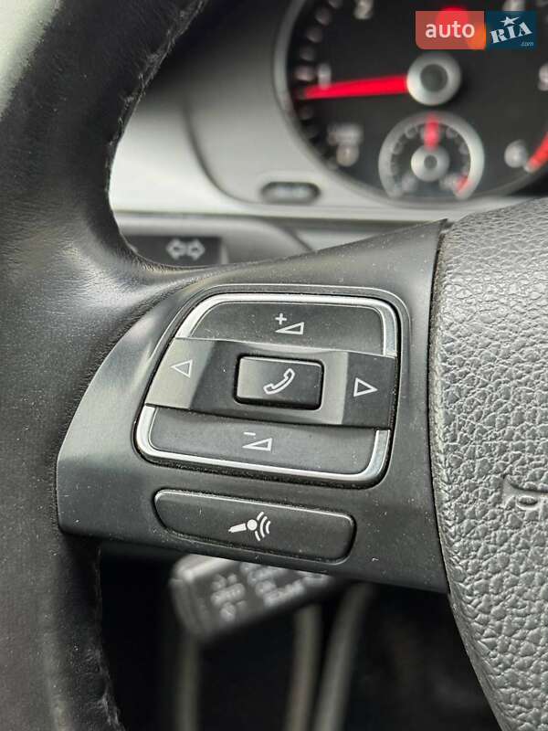 Volkswagen Passat 2012