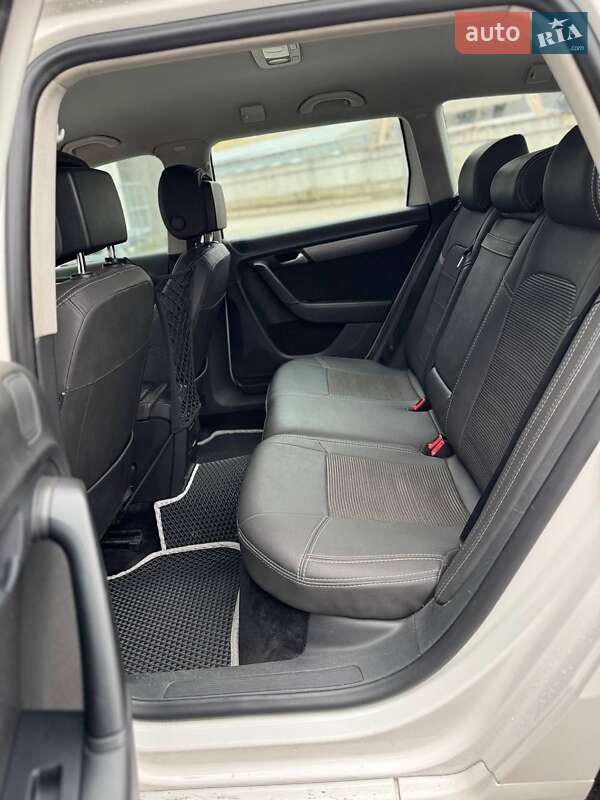 Volkswagen Passat 2012