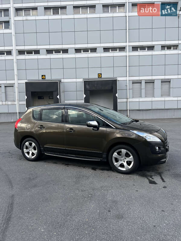 Peugeot 3008 2011