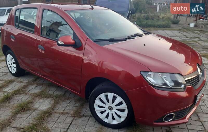 Renault Sandero 2014