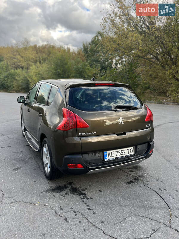 Peugeot 3008 2011