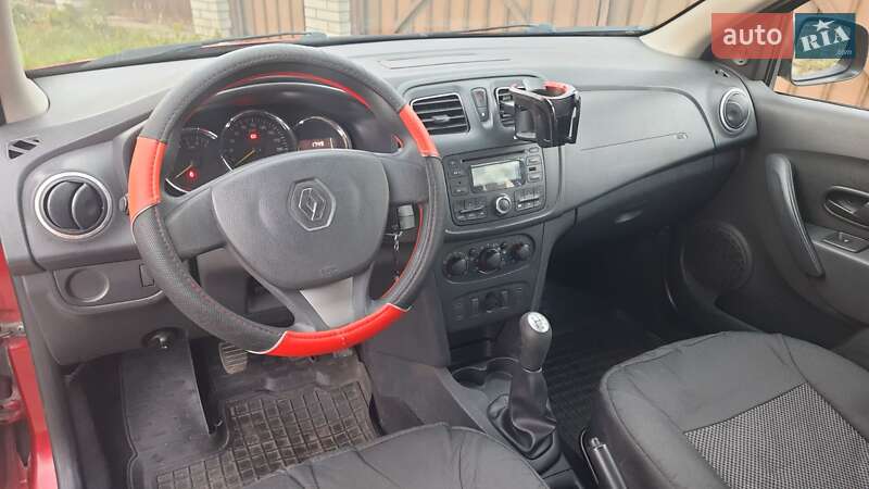 Renault Sandero 2014