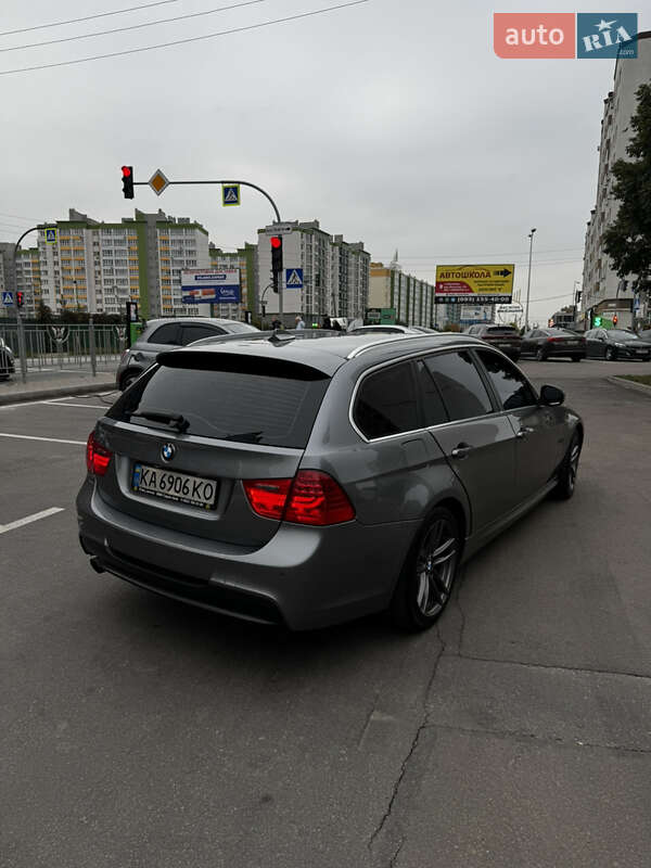 BMW 3 Series 2011