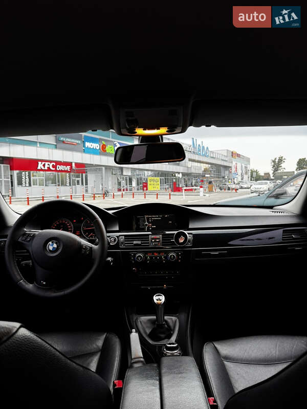 BMW 3 Series 2011