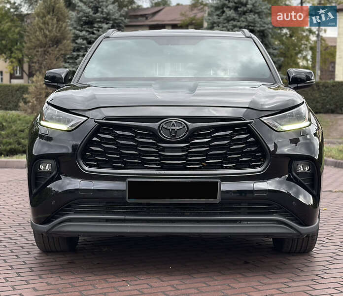 Toyota Highlander 2020