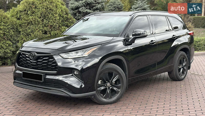 Toyota Highlander 2020