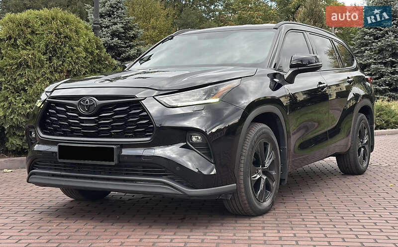 Toyota Highlander 2020