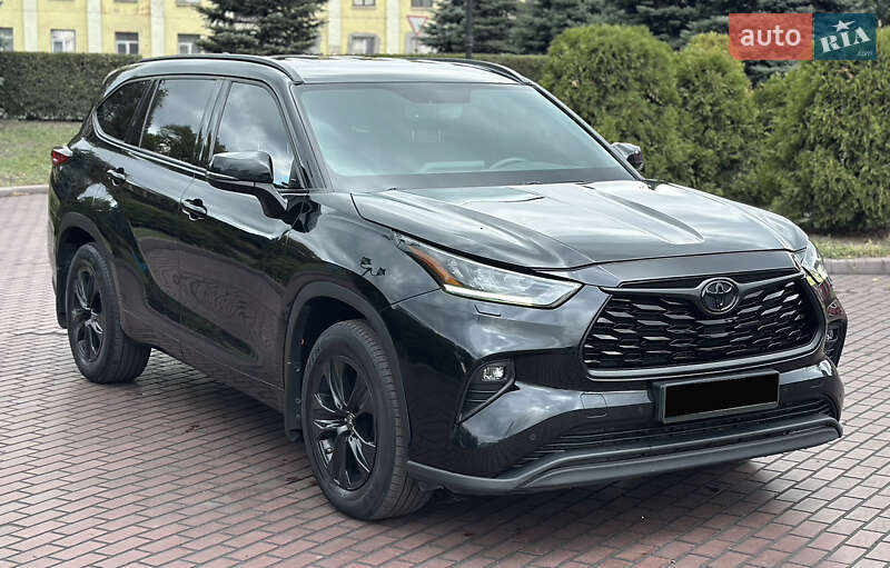 Toyota Highlander 2020