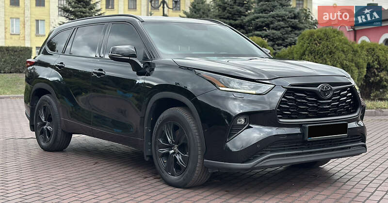 Toyota Highlander 2020