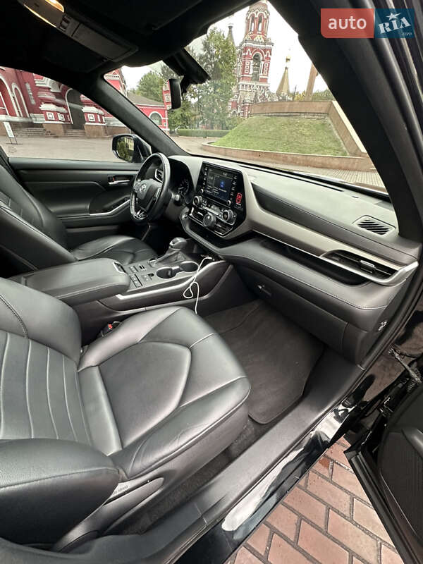 Toyota Highlander 2020