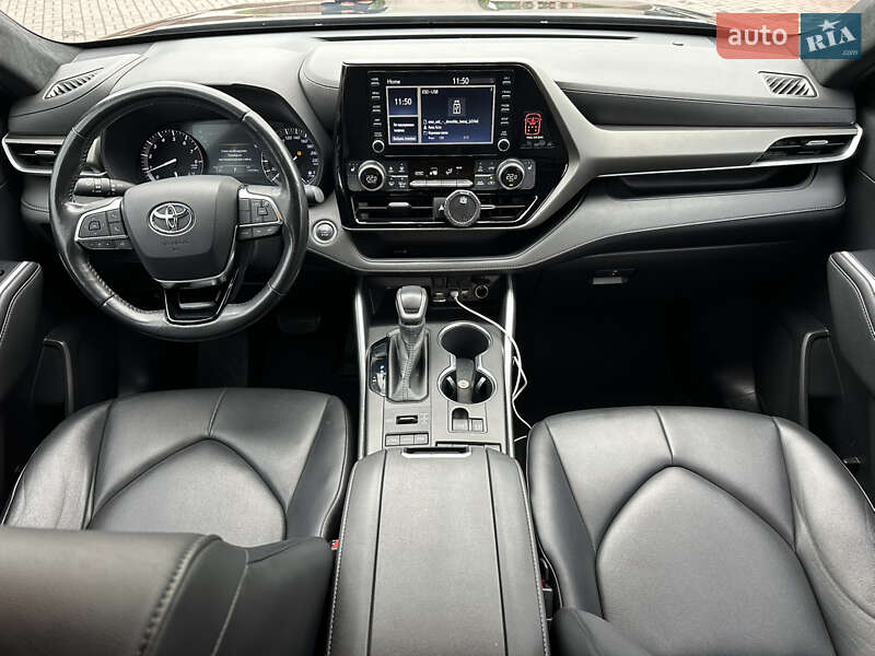 Toyota Highlander 2020